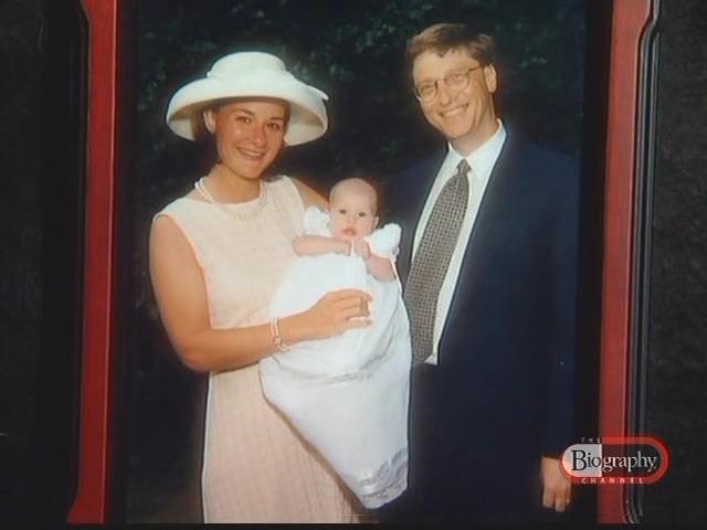 
Vợ chồng tỷ phú Bill Gates và con gái đầu lòng vừa sinh được vài tháng
