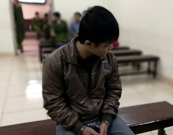 Nguyễn Anh T&uacute; tại t&ograve;a