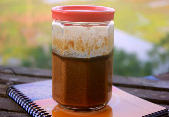 Với loại mắm tép tự làm này với cách làm đơn giản mà lại đảm bảo an toàn vệ sinh. Hơn nữa mắm cũng rất thơm ngon không kém gì mua ngoài hàng đâu nhé.