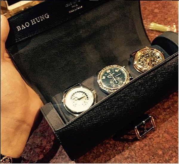 
Những chiếc đồng hồ có giá đến nửa tỷ đồng, nhưng bạn trai Á hậu Tú Anh cũng sở hữu... vài cái.
