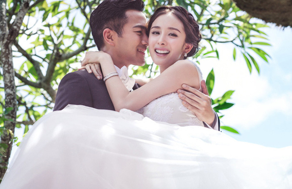 
Hôn nhân của Dương Mịch, Khải Uy là chủ đề nóng trên mạng xã hội suốt những ngày qua
