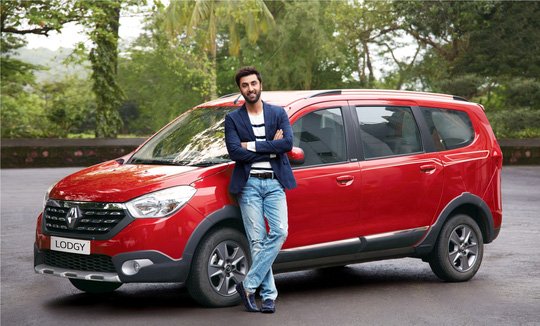 Tại thị trường Ấn Độ, mẫu MPV Renault Lodgy Stepway c&oacute; gi&aacute; từ 13.950 USD v&agrave; cạnh tranh với c&aacute;c đối thủ c&ugrave;ng ph&acirc;n kh&uacute;c như Toyota Innova, Honda Mobilio v&agrave; Suzuki Ertiga.