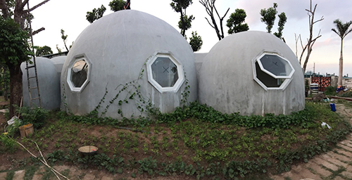 Ng&ocirc;i nh&agrave; tr&ograve;n gồm c&aacute;c khối nh&agrave; kh&aacute;c nhau v&agrave; nối liền