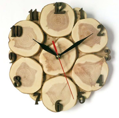 Những mẫu đồng hồ sáng tạo từ khúc cây sẽ không bao giờ đụng hàng vì luôn có sự khác biệt vân gỗ.