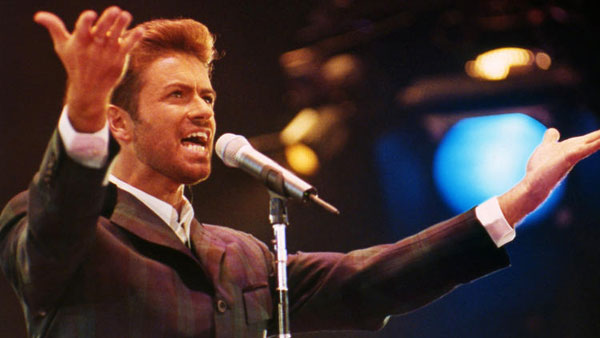 
George Michael yên nghỉ, khép lại một cuộc đời sóng gió với nhiều khổ đau, bi kịch nhưng cũng từng vô cùng rực rỡ. Hơn tất cả, những ca khúc bất hủ của anh như Careless Whisper, Last Christmas, Father Figure... vẫn âm vang mãi trong trái tim hàng triệu người yêu nhạc nhiều thế hệ.
