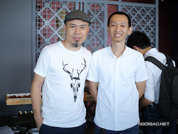 
Tác giả ca khúc là hai nhạc sĩ Huy Tuấn (trái) và Thanh Tâm.
