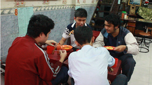 Qu&aacute;n 47 gắn b&oacute; biết bao nhi&ecirc;u thế hệ học sinh