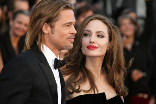 
Cô biết Brad rất yêu con và sẽ rất đau đớn nếu không được quyền nuôi con, phải không Angelina Jolie?
