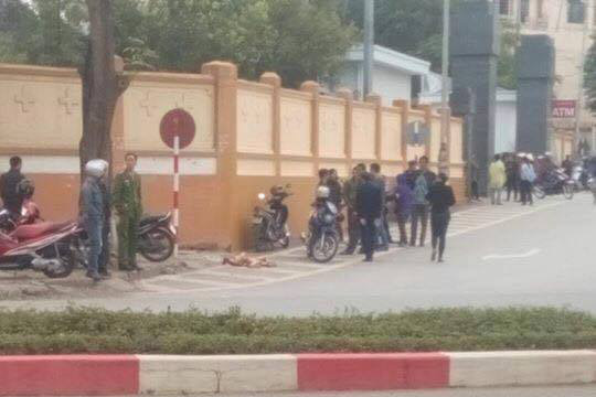 
Hiện trường nơi vứt một phần thi thể người ở Phú Thọ. Ảnh: CTV
