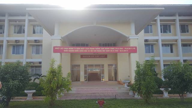 
Trụ sở huyện ủy Sốp Cộp, tỉnh Sơn La. Ảnh: Nhật Tân
