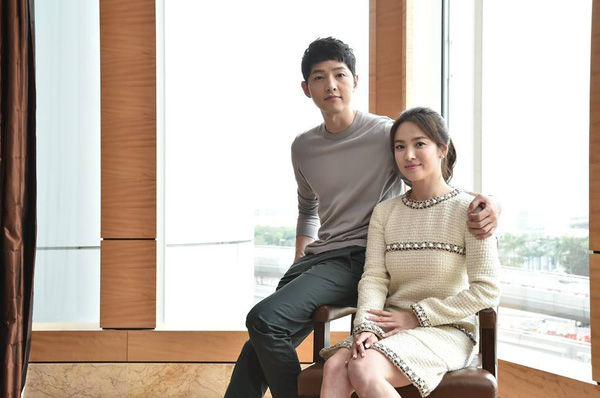
Song Joong Ki và Song Hye Kyo sẽ kết hôn vào tháng 10
