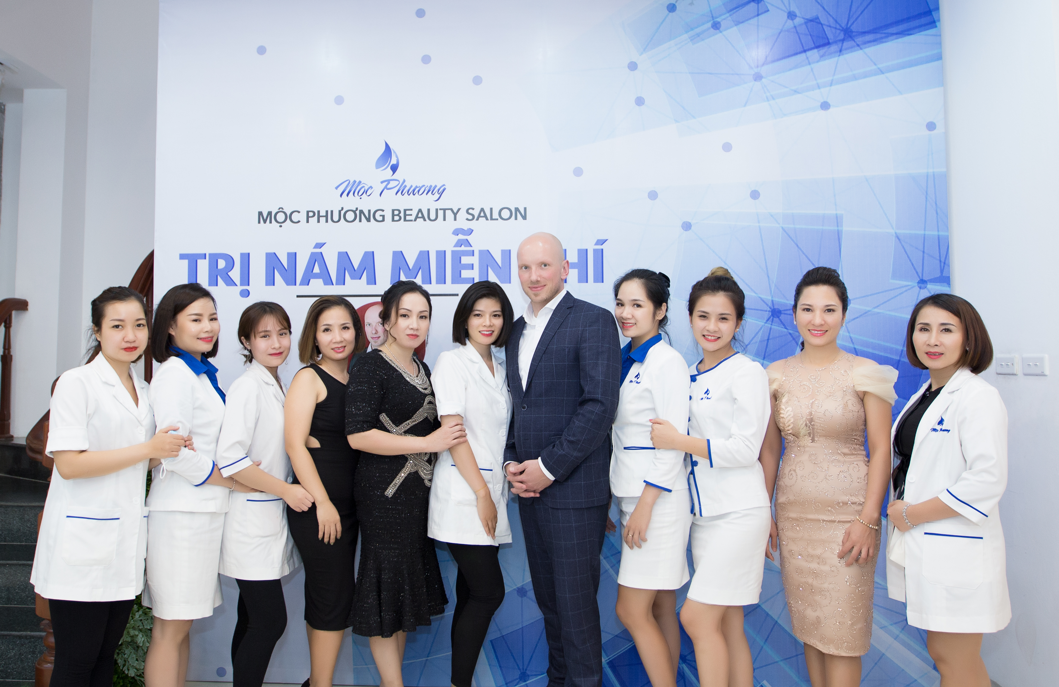 Đội ngũ chuyên gia của Mộc Phương Beauty Salon đã có hơn 15 năm kinh nghiệm trong lĩnh vực làm đẹp