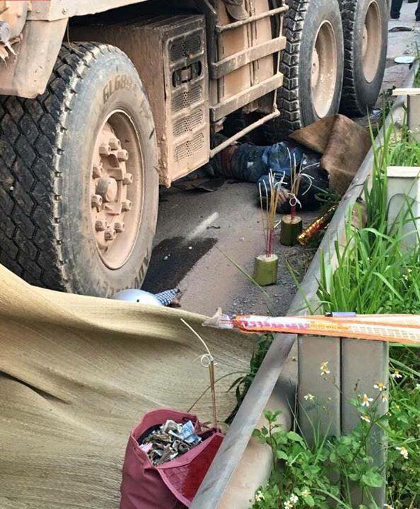 
Hiện trường vụ xe tải chạy lấn làn cán chết 2 người ở Bắc Giang. Ảnh: Tư liệu
