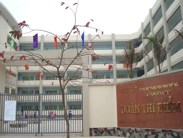 
Trường THCS Đoàn Thị Điểm, Hà Nội - nơi xảy ra sự việc học sinh bị ngã từ tầng 2 xuống ngày 17/10. Ảnh: Website nhà trường

