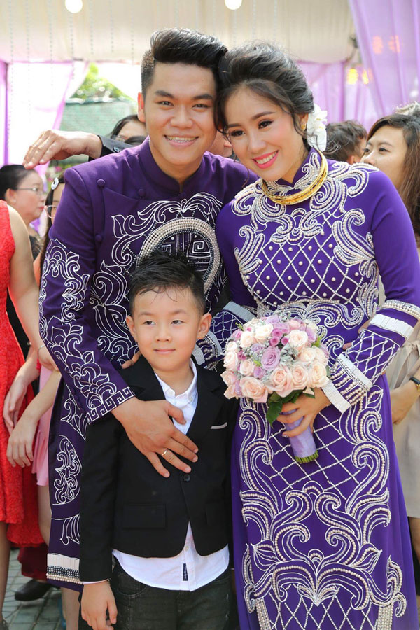 
Đây chính là gia đình hạnh phúc trọn vẹn nhất mà Lê Phương từng khát khao mơ ước sau bao đau khổ.
