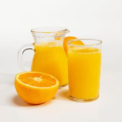 Uống nước cam để lâu không tốt cho sức khỏe. Ảnh: TL