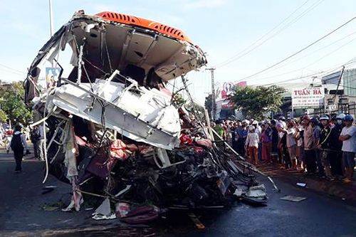 Hiện trường vụ tai nạn giao thông nghiêm trọng ngày 7/5 tại Gia Lai. Ảnh: TL