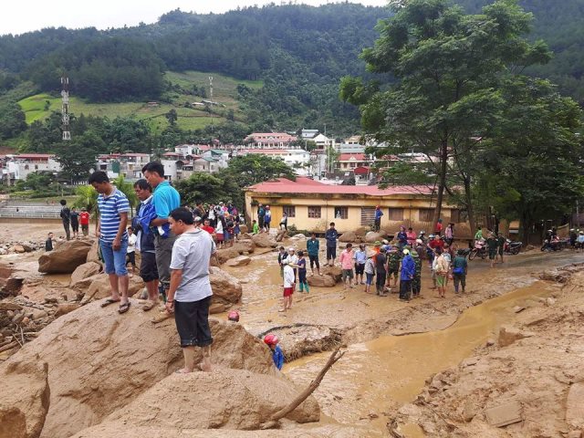 Khu vực lũ quét chạy thẳng từ trên núi xuống thị trấn Mù Cang Chải. 32 ngôi nhà đã bị cuốn trôi, ước tính thiệt hại 150 tỷ đồng. ảnh: Cao Tuân