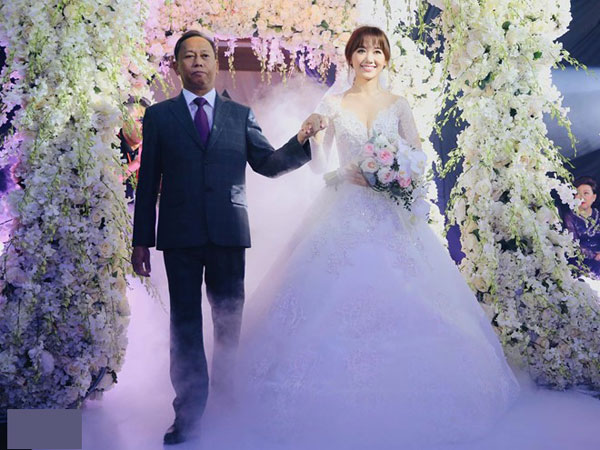 
Đám cưới của MC Trấn Thành được đầu tư rình rang.
