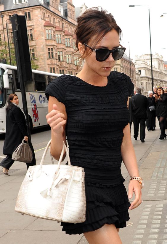 
Victoria Beckham là một trong những ngôi sao sở hữu chiếc túi này.
