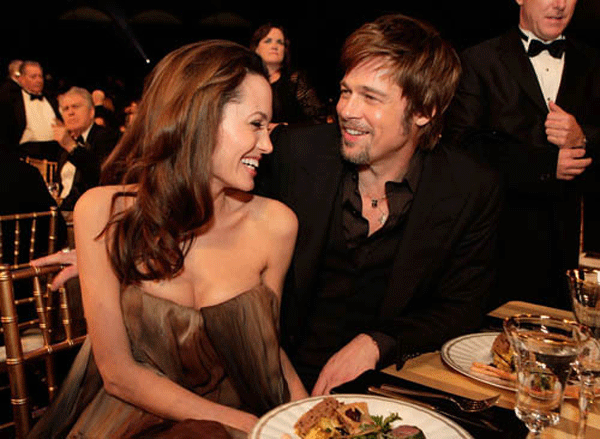 
Tình cảm của Angelina Jolie và Brad Pitt đã khiến người hâm mộ mãi không thôi.
