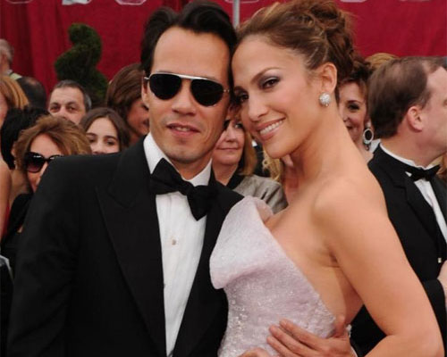 
Jennifer kết hôn thần tốc với Marc Anthony.
