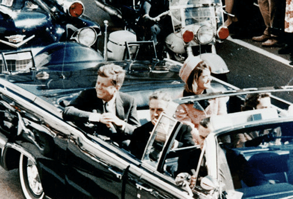 
Vụ ám sát Tổng thống trẻ tuổi nhất lịch sử Mỹ, John F.Kennedy đã trở thành một sự kiện chấn động mọi thời đại.
