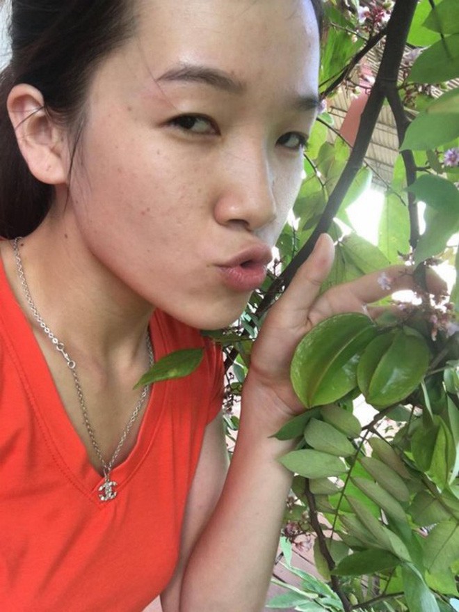 Không những vậy, đôi mắt cũng khiến cô gái liên tục thất bại trong chuyện tình cảm. Đắng cay nhất, Hà bị bố người yêu cũ đến tận nhà nói phũ: Có phải cháu đang bỏ bùa mê cho con bác không? Nếu thật thì hãy dừng lại ngay, buông tha cho nó. Bác nhất quyết không để hai đứa tiếp tục như thế.