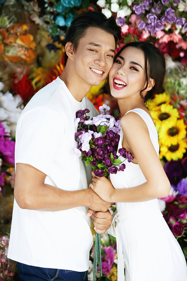 
Lại Thanh Hương cũng sắp có đám cưới với người mẫu Vũ Mạnh Hiệp. Nhưng cuối cùng vì chuyện ngoại tình cô đã bỏ lỡ mất một lần lên xe hoa.
