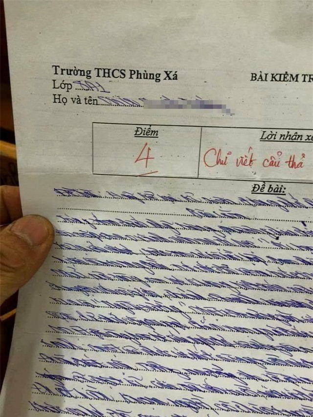 Bài văn hiểu chết liền được chấm 4 điểm vì có ý tưởng và bố cục