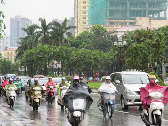 Kết quả h&igrave;nh ảnh cho mưa r&eacute;t h&agrave; nội