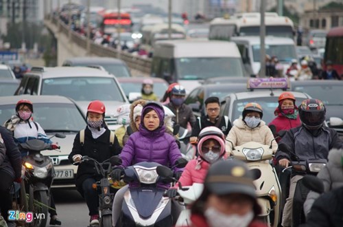 Không khí lạnh tăng cường ngày đầu đi làm trở lại