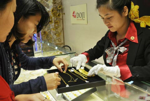 
Thị trường vàng trong nước tăng giá do nhu cầu mua đầu năm cao.
