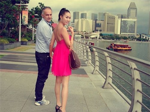 
Sau 4 năm, Phi Thanh Vân đã li hôn chồng tây
