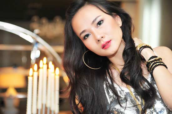 Dương Yến Ngọc rất buồn vì đã lâu không được gặp con trai.