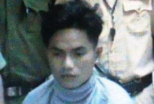 Nhơn bị bắt khi đang đi trốn tr&ecirc;n xe kh&aacute;ch. Ảnh: Đội CSGT Rạch Chiếc cung cấp.