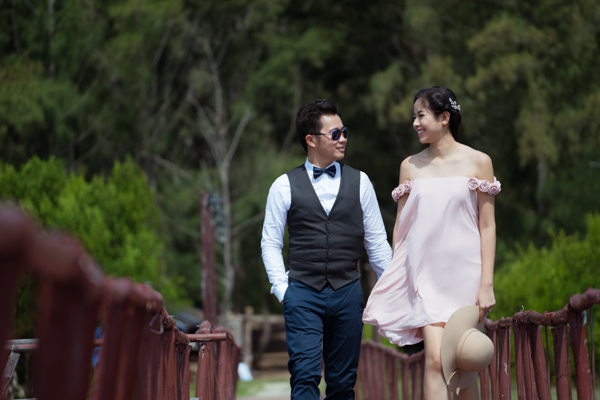
Kiều Khanh mới lên xe hoa với doanh nhân Ngô Hoàn Nguyên. Trước hôn lễ, cặp đôi thực hiện album cưới theo phong cách đơn giản, lãng mạn giữa thiên nhiên.
