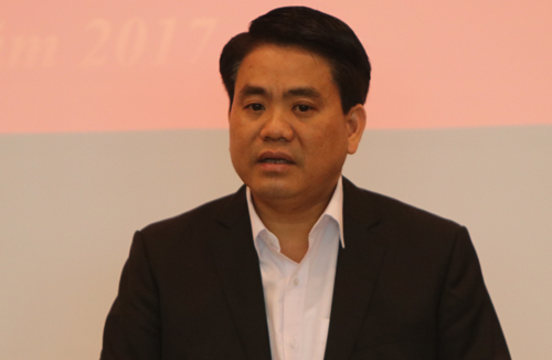 
Chủ tịch UBND TP Hà Nội Nguyễn Đức Chung cho biết thành phố sẽ trình đề án liên quan đến hạn chế phương tiện cá nhân vào tháng 6 tới. Ảnh: Võ Hải.

