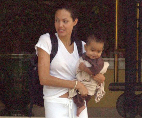 
Angelina Jolie nhận nuôi Maddox vào đầu năm 2002 khi cậu bé được 7 tháng tuổi. Khi ấy, Maddox đang được nuôi dưỡng tại một trại trẻ mồ côi ở ở Battambang, Campuchia với tên khai sinh là Rath Vibol. Cậu nhóc nhỏ bé nhưng rất kháu khỉnh và hay cười.
