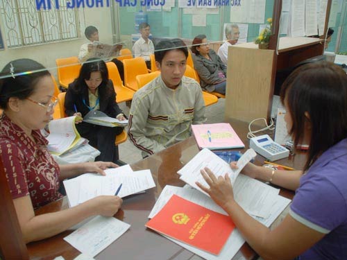 
Từ 3/3, thời gian cấp sổ đỏ kh&ocirc;ng được qu&aacute; 15 ng&agrave;y
