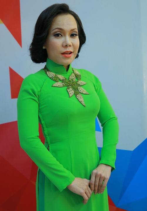 
Nghệ sĩ Việt Hương.
