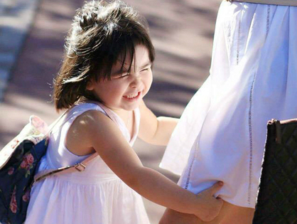 Năm đi lớp 3 tuổi, con chị Huế đ&atilde; ho&agrave;n to&agrave;n tự thay đồ, đi vệ sinh v&agrave; lau rửa cho m&igrave;nh. Ảnh: NVCC.