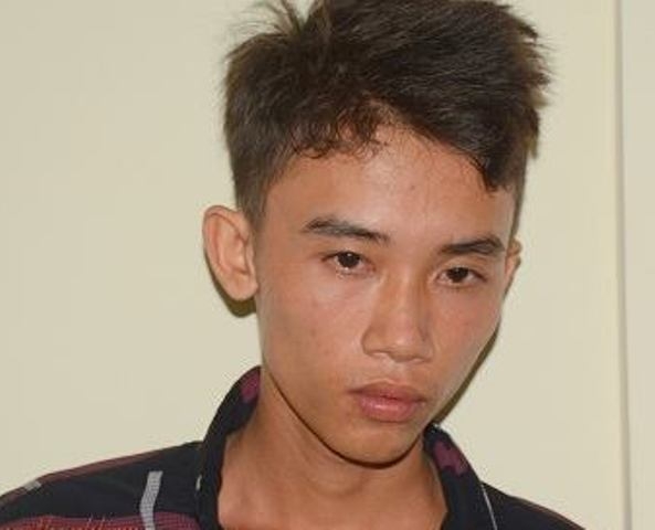
Nghi phạm bị tạm giữ để điều tra. Ảnh Thanh Li&ecirc;m
