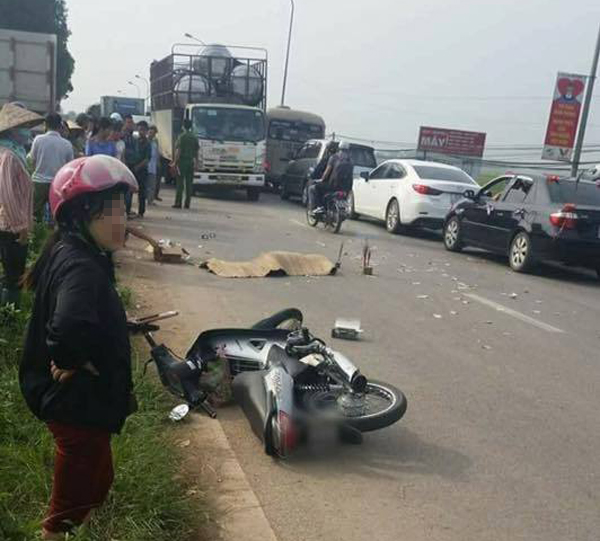 Hiện trường vụ tai nạn thương t&acirc;m (nguồn: facebook).