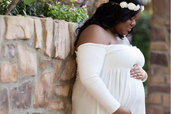 
Phụ nữ béo phì mang thai phải đối mặt với nhiều biến chứng. Ảnh: Pinterest.
