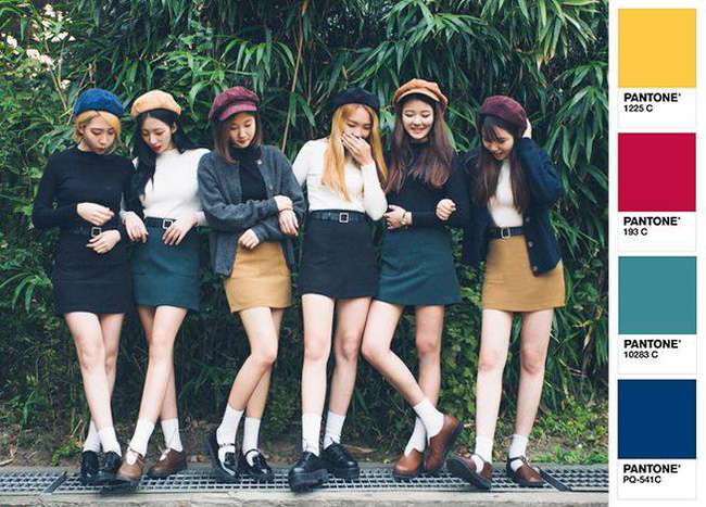 Những trang phục tối màu thường nổi hơn khi lên hình