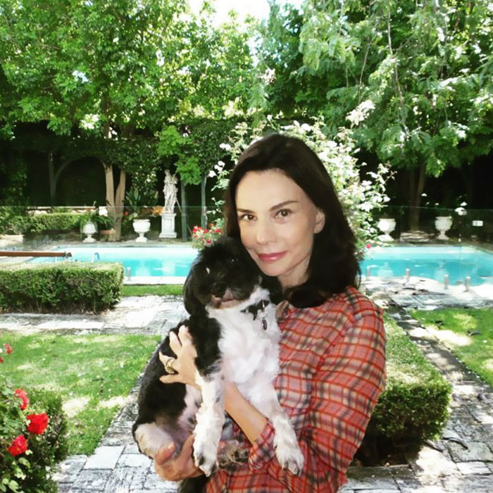 Khó có thể tin được là người phụ nữ trong bức ảnh này đã ở độ tuổi ‘thất thập cổ lai hy’ rồi phải không?