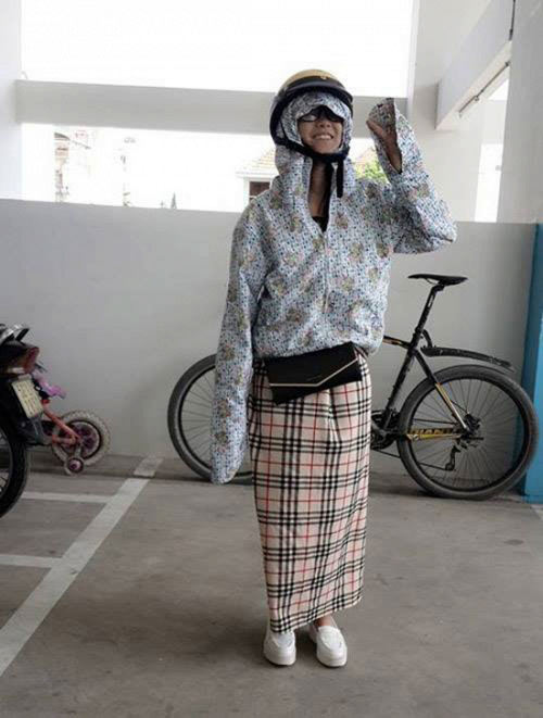 Hoàng Yến Chibi bật cười vì bộ chống nắng của cô khá bá đạo