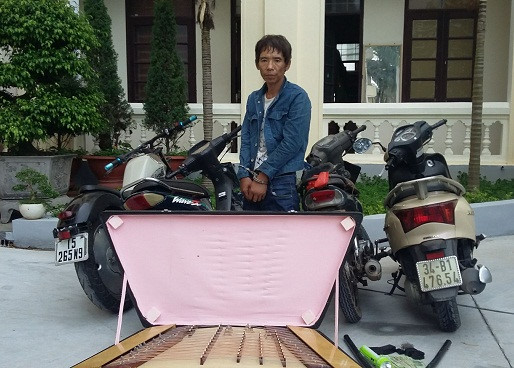 
Tuấn tử tuyệt c&ugrave;ng tang vật .

