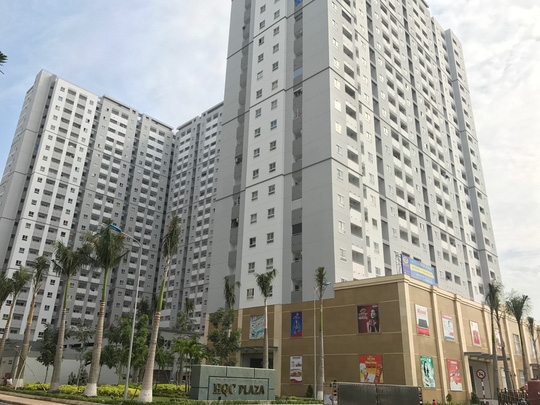 Chung cư Nh&agrave; ở x&atilde; hội HQC Plaza B&igrave;nh Ch&aacute;nh, nơi xảy ra tin đồn. - Ảnh: L.Phong